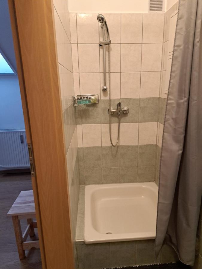 Rozsa Apartman 凯斯特海伊 外观 照片
