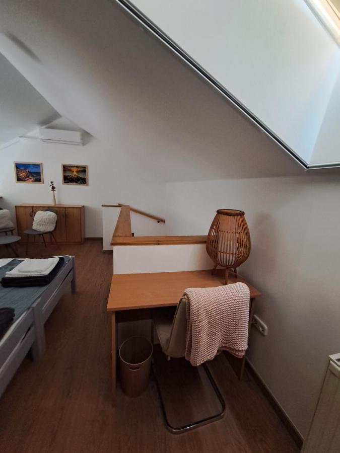 Rozsa Apartman 凯斯特海伊 外观 照片